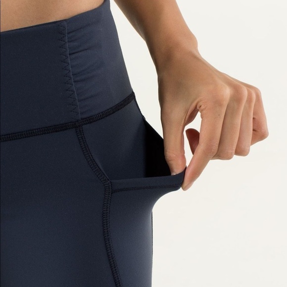 Lululemon Blue Ruched practice daily Crop Leggings 8 - Picture 3 of 12